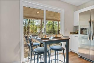 Chic & Modern 2BD Near CAE - 3