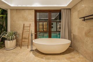 Villa Agathe by Alfred in Bali - 6
