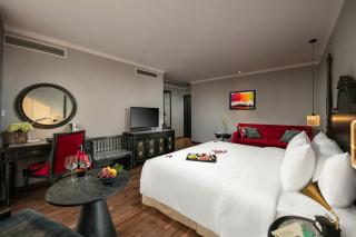 Central Hotel - 1