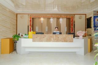 Kunming Tong Yi Business Hotel - 8