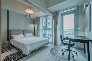 Urbane Skyline 1BR w Balcony Uptown BGC - 1