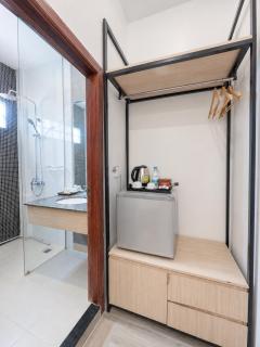 White Residence Hotel & Apartment - 6