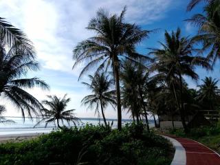 F&F Beachside Kubo Hub - Cozy Modern Kubo near Beach Surf Hub & Tourism Hub - 3