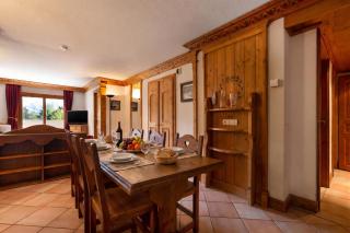 Le Cristal MB1 Mont-Blanc View, Pool, Private Sauna & Parking - Happy Rentals - 1