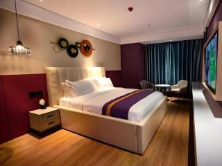 Green Tree Inn Hebei Cangzhou Hejian Middle Shijing Road - 5
