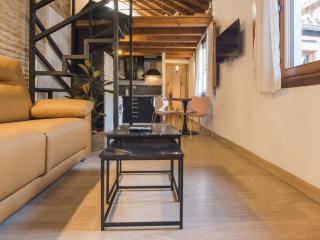 Madera y Piedra - Apartamentos Aloha Toledo - 8