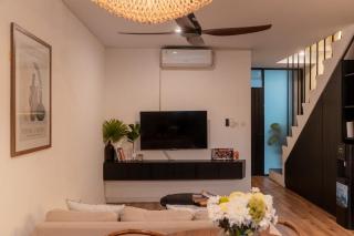 Peaceful 2BR Modern Oasis in Tumbak Bayuh - 5