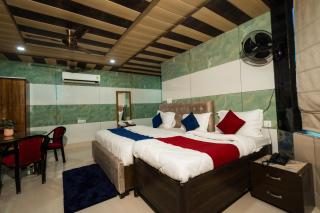 Hotel Vrinda - 6