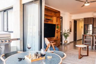 Stunning Penthouse w/Car. Walk to beach - 4