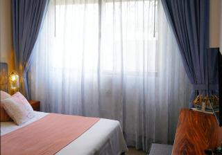 Stylish Condo w/Car. Walk to beach! - 8