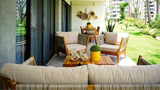 Stylish Condo w/Car. Walk to beach! - 3
