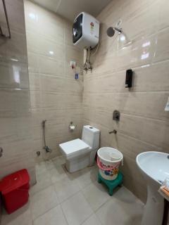 Hotel Divine India Noida Sector 135 - Noida - 6