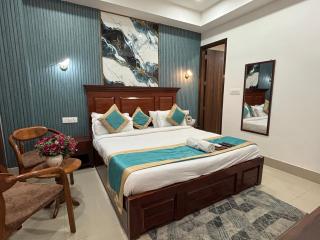 Hotel Divine India Noida Sector 135 - 8