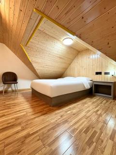 花漫里酒店 Blossom Lane Hotel Shanghai PVG Airport Free PVG Airport Free PVG Airport Shuttle Service Garden Terrace Free On-Site Parking Resident Cats On-Site - 2