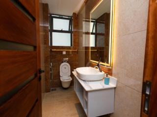 KimG Naurus Towers Holiday Home - 5