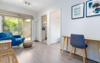 4BR 2BA House Nestled in a Quiet Spot in Dickson - Canberra - 5