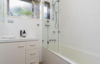 4BR 2BA House Nestled in a Quiet Spot in Dickson - Canberra - 1