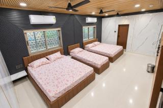 Meera Marriage Hall & Hotel - 8