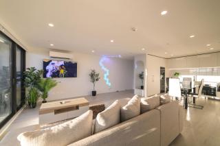 Tuam St CBD - 2BR with 2 Baths & Balcony - 5