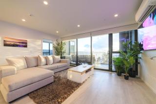 Tuam St CBD - 2BR with 2 Baths & Balcony - 3