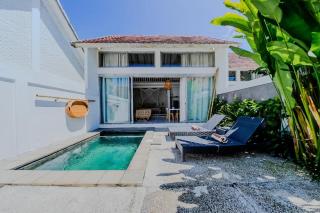 Echopearl - 1 BR White Studio House near Echobeach - 0