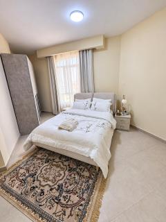 2BR Apartment, 3 Min Walk to Ajman Beach - 2