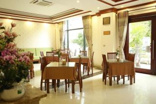 Phoenix Hotel 3 - 5