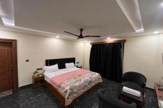 FabHotel Delluna - 4