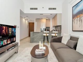 1 BR 10 mins to Burj Khalifa with Cinema,Gym & Pool - 9