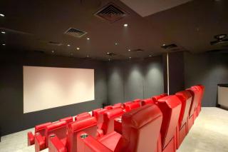 1 BR 10 mins to Burj Khalifa with Cinema,Gym & Pool - 5