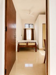 Tinhenric's Modern One Room Stay - 2