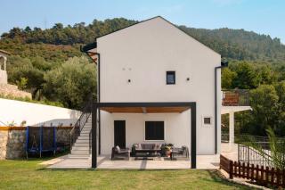 PoolSide Residence - 3