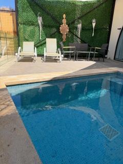 Butterwave | 1BR Jacuzzi & Terrace in Kfar Aabida - 8