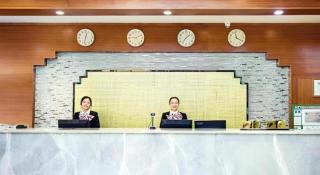 GreenTree Alliance Hotel Cenxi Guangnan Road - 4