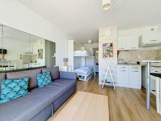 Studio Carnon ~ Plage, port et commerces, tout proche! - 1