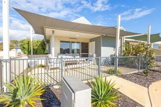Unit 44 Seafront Estate - 0