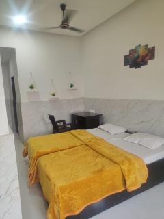 Hotel Parakh Rooms And Banquet - 5