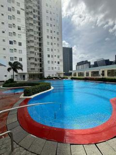1Bedroom Avida Towers 2, IT Park- Pool View - 5