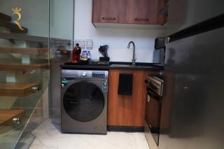 Chic Luxury 2BR - Elegant Jade Retreat in Masdar City - 7