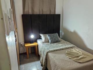 Victoria Oaks Beaufort West Guesthouse - 5