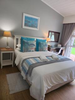 Admirals Lodge Guest House and Brightways self catering apartments - 2