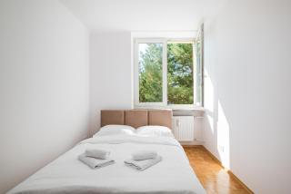 Astronautów Chopin Airport Apartment by BookingHost - 4