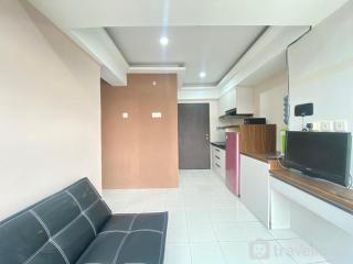Roomy 2BR Apartment at Jarrdin Cihampelas Apartment By Travelio - 2