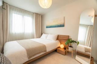 Refresh Hongdae nearby by Sangsu Station Line No 6 - 8