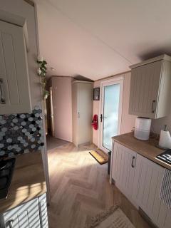 Big Deck Energy 3Bed Coastal Holiday Home - 1