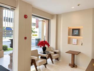 Asphodel Inn - Newly Renovated - 2
