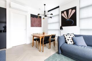 Modern Nomads Melbourne Central 1BR with Iconic State Library View - 3