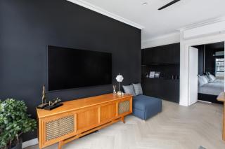 Modern Nomads Melbourne Central 1BR with Iconic State Library View - 2