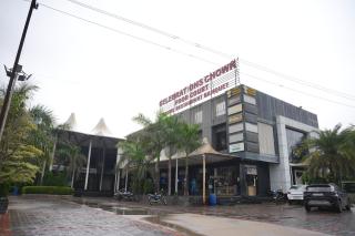 Hotel Ananta Inn - 4