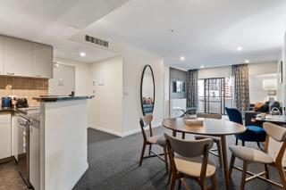 Modern Nomads Fine City-bound Living with King Bed & Balcony - 3